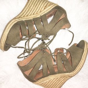 H&M army green wedge shoes size 8